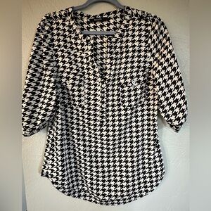 NWOT 41Hawthorne houndstooth blouse
